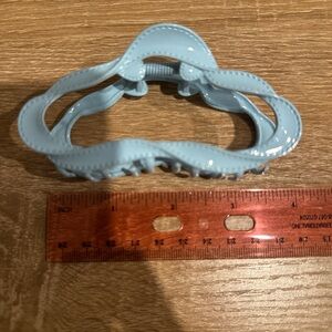 Elegant Blue Hair Claw Clip